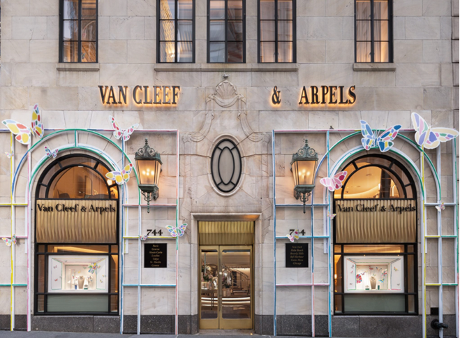 Fifth Avenue Blooms imagined by Van Cleef & Arpels - Van Cleef & Arpels