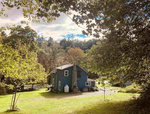 Marc Chagall’s Catskills Studio Goes Up for Sale at $240,000 