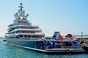 German Authorities Search Oligarch's Yacht and Seize Valuable Art Collection