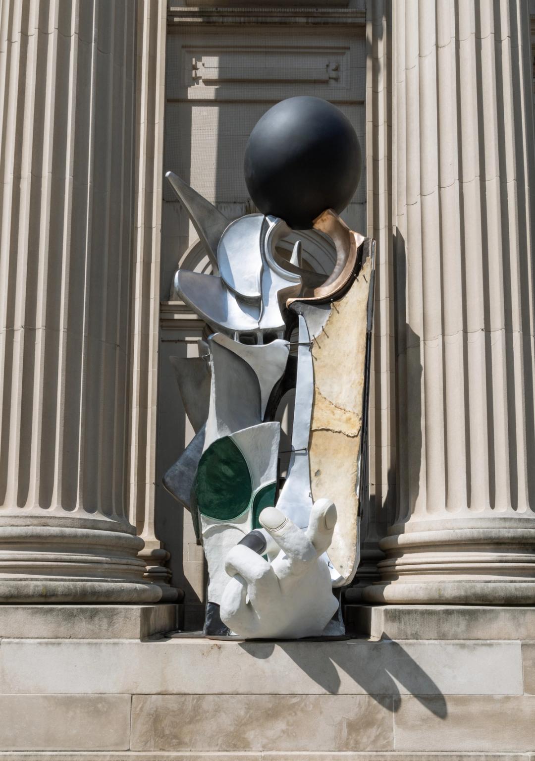 The Met Unveils Huge Facade Sculptures by Liu Wei 