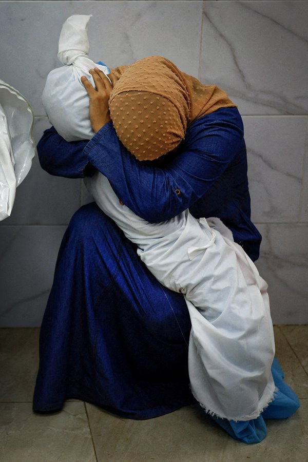 World Press Photo awards Palestinian Photographer