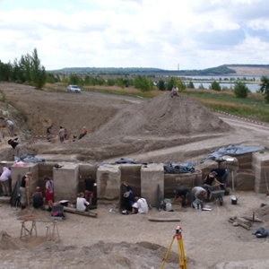 Neanderthals ran “Fat Factories” 125,000 Years Ago