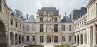 Paris Mayor sued by Holocaust Survivor's Family 