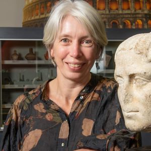 Illegally excavated Marble Bust to be returned to Italy following Loan Agreement