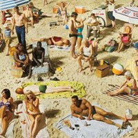 Crowd #3 (Pelican Beach) by ALEX PRAGER