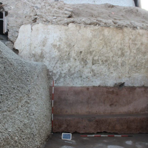 An Ancient “Waiting Bench” uncovered in Pompeii