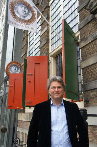 Get close to Rembrandt. Interview with Michael Huijser