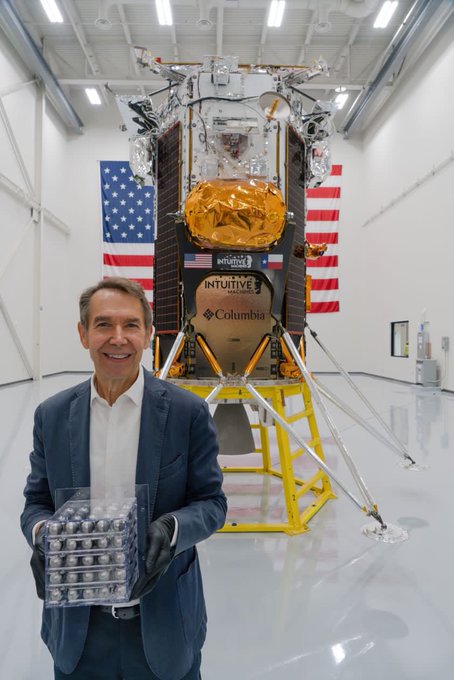 Jeff Koons, Second Artist to send an Artwork to the Moon