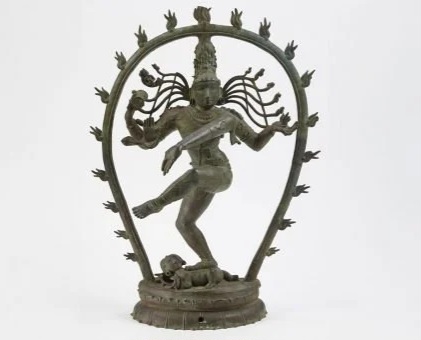 Smithsonian returns Three Bronze Sculptures to India