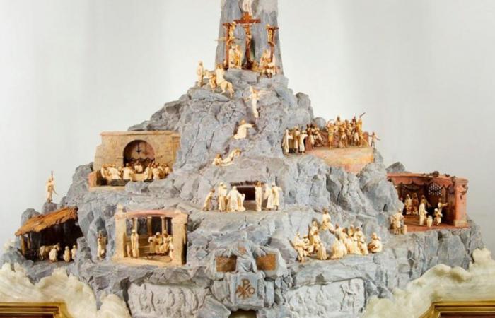 Jewels Worth Millions stolen from French Museum