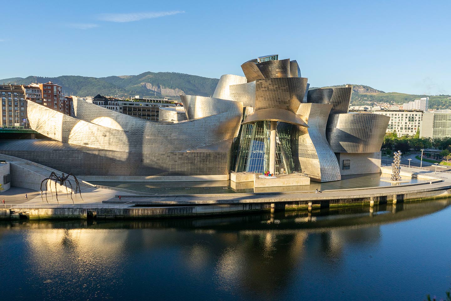 Frank Gehry, Architect of the Bilbao Guggenheim and Fondation Louis Vuitton, dies at 96