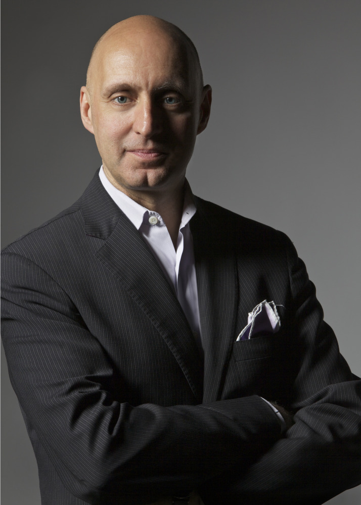 “I feel very strongly that my place right now is here” - interview with Tony Karman, director of EXPO CHICAGO 2015