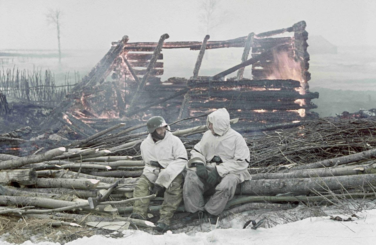 What do photographs tell? Albert Dieckmann's Pictures from Occupied Eastern Europe 1941/42