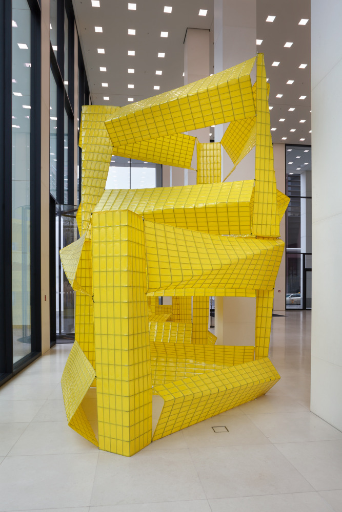 “These works productively question and challenge the theoretical categorization of sculpture...” – Mario Kramer, MMK