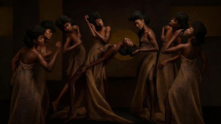 Iranian Born Photographer Wins International Portrait Photographer of the Year for Second Time