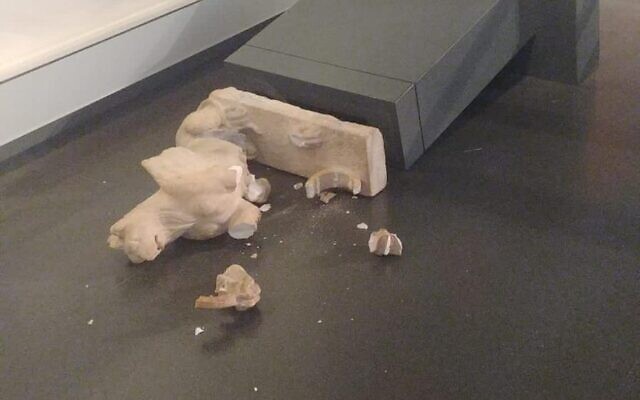 American Tourist arrested for smashing Ancient Roman Statues at The Israel Museum