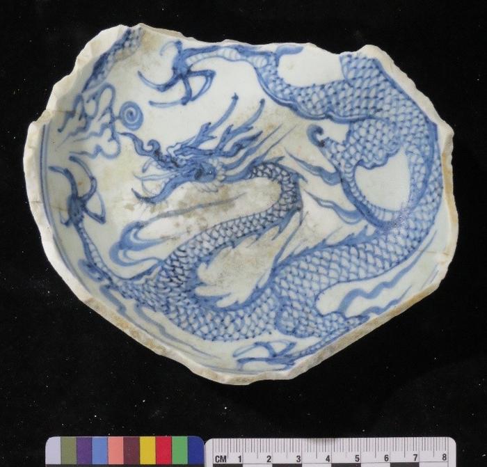 Singapore’s First Ancient Shipwreck reveals Record Cargo of Yuan Dynasty Porcelain