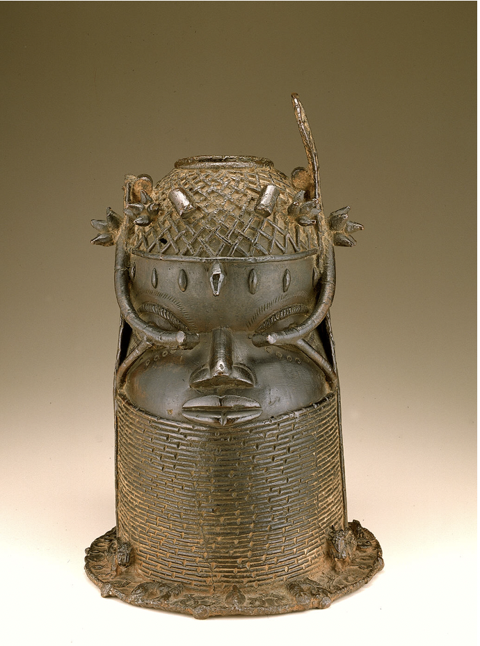 Smithsonian Returns 29 Benin Bronzes to the National Commission for Museums and Monuments in Nigeria