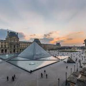 Five New Suspects arrested over Louvre Jewellery Heist