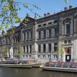 Allard Pierson Museum Amsterdam Voluntarily Returns Antique Vase to Sicily 