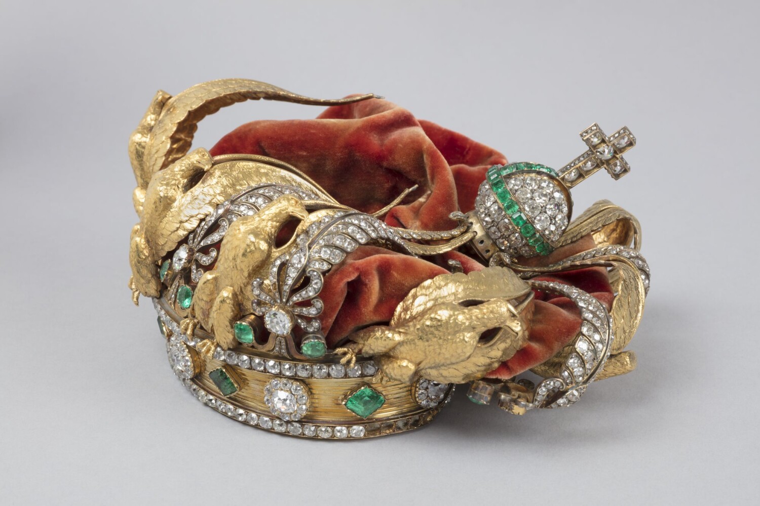Empress Eugenie's Crown dropped in Louvre Heist to be Fully Restored