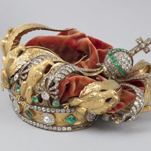 Empress Eugenie's Crown dropped in Louvre Heist to be Fully Restored