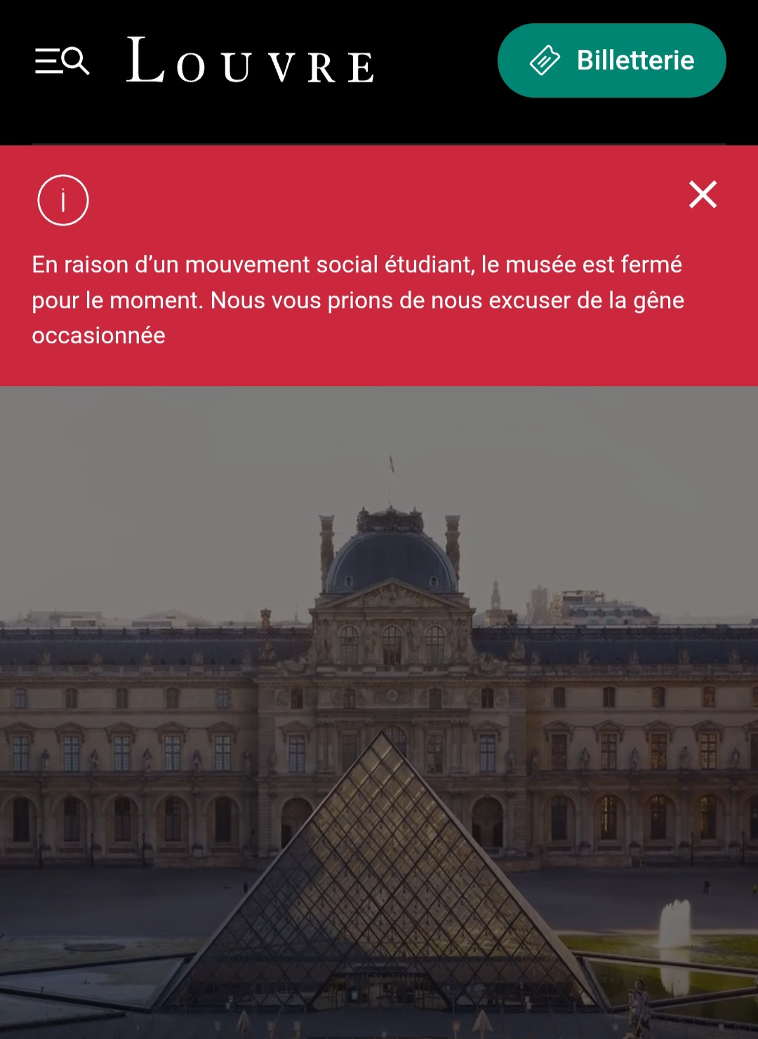 Louvre Museum Blocked by Students Supporting High School Protests