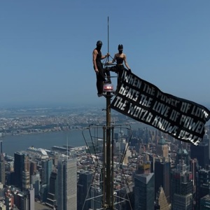 Russian Artist Angela Nikolau and Partner arrested for climbing Empire State Building