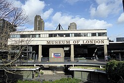 London Museum receives Collection of Roman Artefacts and £20 Million for its Transformation