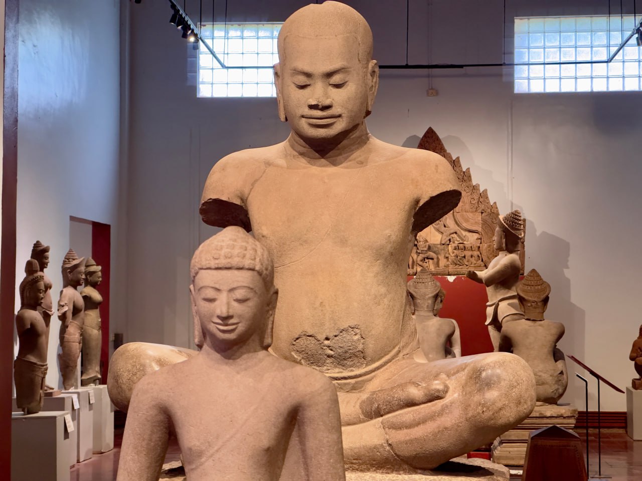 74 Artefacts of looted Cambodian Antiquities returned from Britain