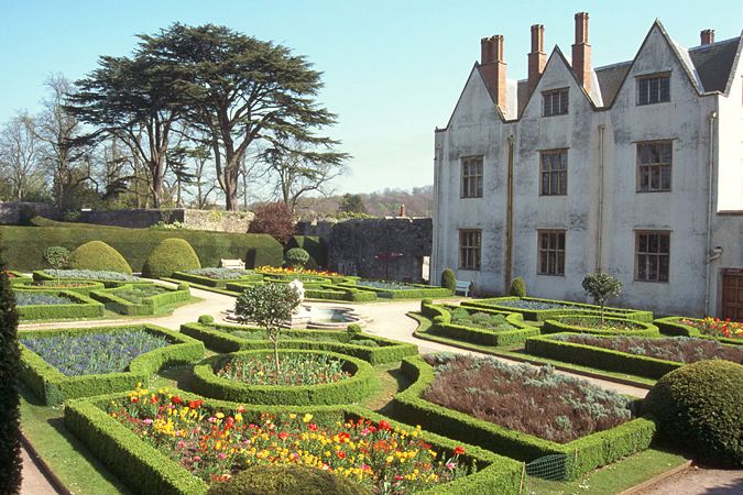  Burglary at St Fagans National Museum of History, Cardiff, Wales